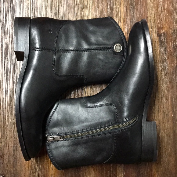 Frye Melissa Button Short 2 size 6 B - Picture 4 of 7